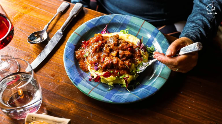 Hirschgulasch Rezept