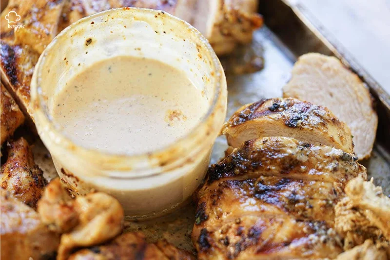 weiße BBQ-Sauce